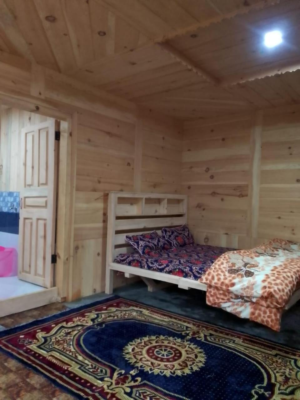 Riverbank Hotel Taobut Neelum Valley Azad Kashmir Taobat Extérieur photo